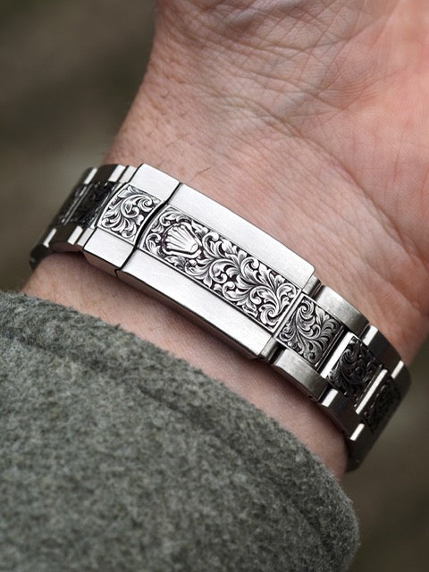 Rolex Milgauss 116400GV — Hand-Engraved, Full Set